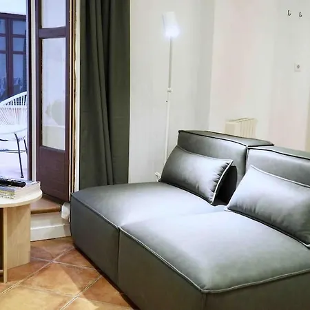 Puerta Del Camino 2 *