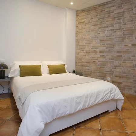 Puerta Del Camino 2 *