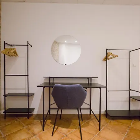 Puerta Del Camino 2 *