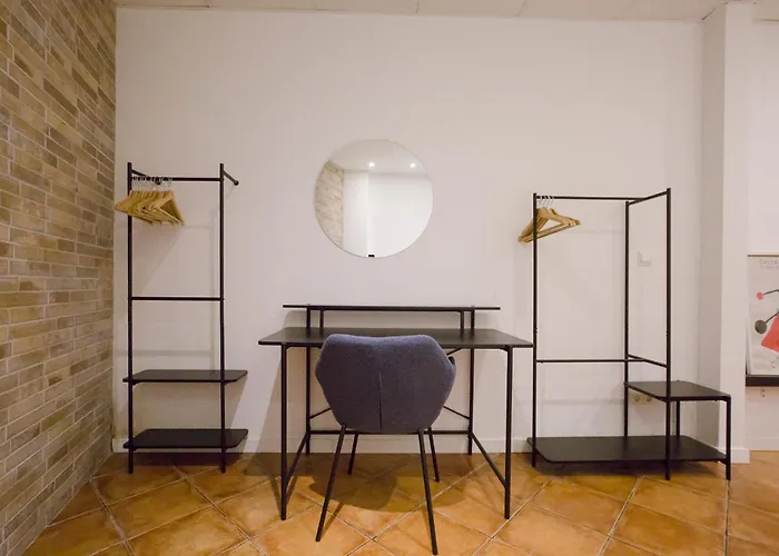 Puerta Del Camino 2 *